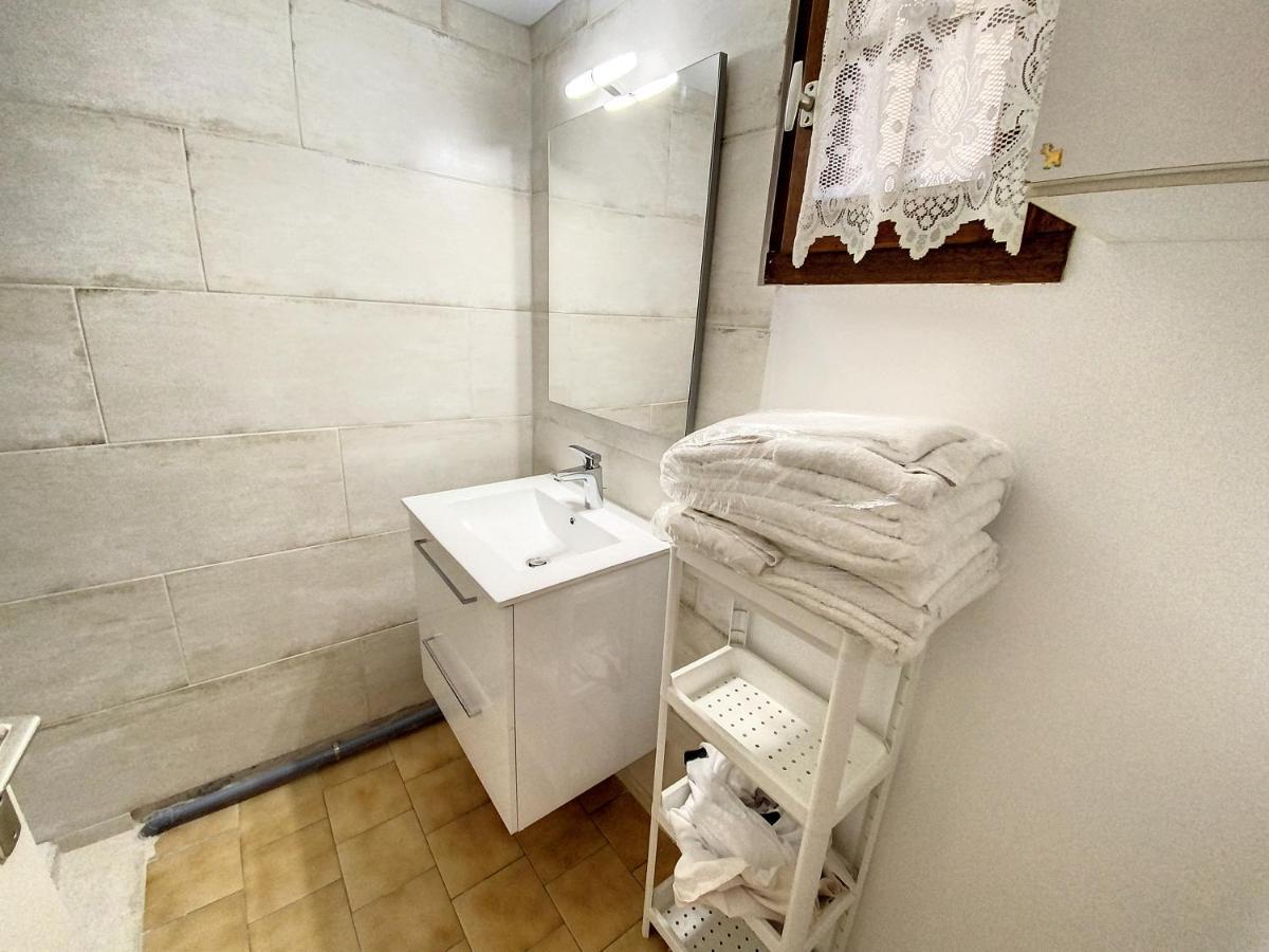 Superbe Duplex Aux Saintes Terrasse Plein Sud 3*** Apartment Екстериор снимка